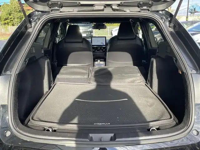 トヨタ カローラツーリング ハイブリッド ダブルバイビー 茨城県 2023(令5)年 3.5万km アティチュードブラックマイカ /トヨタセーフティセンス//モデリスタエアロ//ワンオーナー//純正ナビ/　　FM/AM/BT/ミラーキャスト/フルセグTV//レーダークルーズコントロール//バックカメラ//LEDヘッドライト//オートハイビーム//オートライト//革巻きステアリング//電子パーキング//オートブレーキホールド//ハーフレザー//社外アルミホイール//純正アルミホイール車載（黒色）//ETC2.0//スマートキー