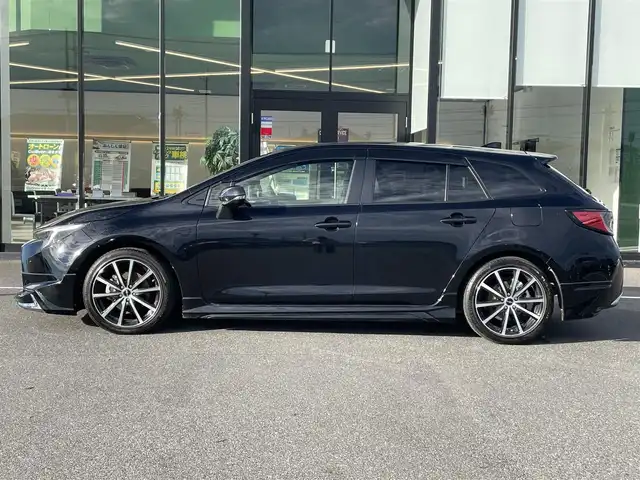 トヨタ カローラツーリング ハイブリッド ダブルバイビー 茨城県 2023(令5)年 3.5万km アティチュードブラックマイカ /トヨタセーフティセンス//モデリスタエアロ//ワンオーナー//純正ナビ/　　FM/AM/BT/ミラーキャスト/フルセグTV//レーダークルーズコントロール//バックカメラ//LEDヘッドライト//オートハイビーム//オートライト//革巻きステアリング//電子パーキング//オートブレーキホールド//ハーフレザー//社外アルミホイール//純正アルミホイール車載（黒色）//ETC2.0//スマートキー