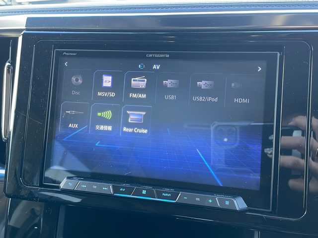 トヨタ アルファードハイブリット SR Cパッケージ 道東・釧路十勝 2018(平30)年 3.6万km ホワイトパールクリスタルシャイン ・4WD/・社外8インチSDナビ/（BT・フルセグ・CD・DVD・FM・AM）/・バックカメラ/・10.2インチフリップダウンモニター/・両側パワースライドドア/・レーダークルーズコントロール/・レーンキープアシスト/・コーナーセンサー/・横滑り防止/・パワーバックドア/・シートヒーター/エアーシート/・ステアリングヒーター/・前席パワーシート/・三眼LEDヘッドライト/・オートライト/・オートマチックハイビーム/・ステアリングスイッチ/・ビルトインETC/・AC100V（1500W）/・デジタルインナーミラー/・オットマン/・電格ウィンカーミラー/・スマートキー/・プッシュスタート