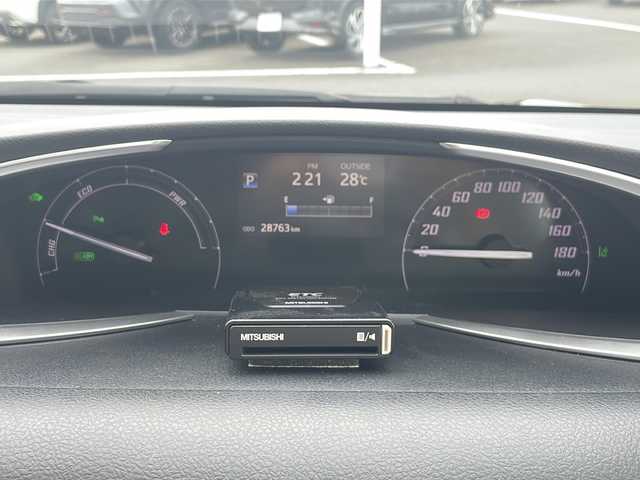 トヨタ シエンタ ハイブリッド G クエロ 鹿児島県 2019(平31)年 2.9万km ブラックマイカ 純正ナビ（NSCN-W68）/純正オーディオ/Bluetooth/DVD/CD/プッシュスタートボタン/両側パワースライドドア/クルーズコントロール/レーンアシスト/衝突被害軽減システム/パワーウィンドウ/電動格納ミラー/ワンセグ/ETC/全方位バックカメラ/ミラー型ドライブレコーダー