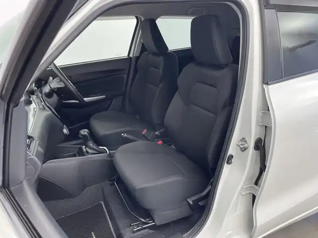 スズキ スイフト XG 新潟県 2019(平31)年 7.5万km ピュアホワイトP 純正メモリナビ【CN-RZ743W】/　フルセグTV/Bluetooth/CD/DVD/USB/D席シートヒーター/ドライブレコーダー/ビルトインETC/横滑り防止装置/禁煙車