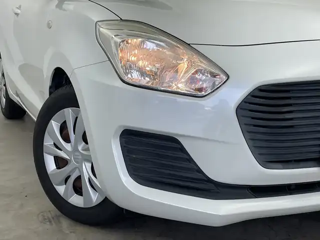 スズキ スイフト XG 新潟県 2019(平31)年 7.5万km ピュアホワイトP 純正メモリナビ【CN-RZ743W】/　フルセグTV/Bluetooth/CD/DVD/USB/D席シートヒーター/ドライブレコーダー/ビルトインETC/横滑り防止装置/禁煙車