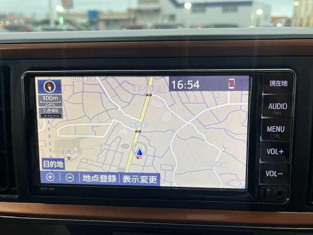 トヨタ パッソ モーダ　チャーム 茨城県 2023(令5)年 0.7万km ブラックマイカメタリック/パールホワイト2トーン 純正ＳＤナビ/-BT/AM/FM/CD/フルセグTV　/全方位カメラ　/衝突軽減システム /D席シートヒーター /ハーフレザーシート /純正フロアマット /純正アルミホイール /コーナーセンサー前後 /オートライト /Wエアバッグ /プッシュスタート/パワーステアリング/パワーウィンドウ