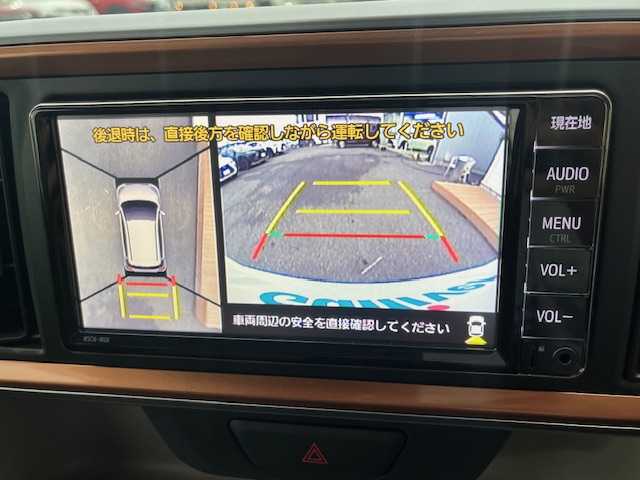 トヨタ パッソ モーダ　チャーム 茨城県 2023(令5)年 0.7万km ブラックマイカメタリック/パールホワイト2トーン 純正ＳＤナビ/-BT/AM/FM/CD/フルセグTV　/全方位カメラ　/衝突軽減システム /D席シートヒーター /ハーフレザーシート /純正フロアマット /純正アルミホイール /コーナーセンサー前後 /オートライト /Wエアバッグ /プッシュスタート/パワーステアリング/パワーウィンドウ