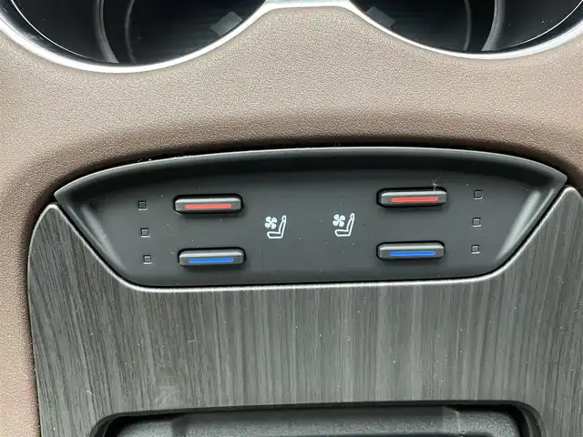 トヨタ ハリアー ハイブリッド Z レザーパッケージ 茨城県 2021(令3)年 3.1万km プレシャスブラックパール ＪＢＬサウンド　純正１２．３型ナビ　フルセグＴＶ　全周囲カメラ　ビルトインＥＴＣ２．０　衝突軽減ブレーキ　デジタルインナーミラー　シートヒーター　ベンチレーション　ワイヤレス充電　シートブラウン