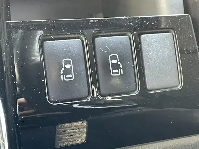 トヨタ ヴォクシー ZS 煌Ⅱ 岡山県 2010(平22)年 15.1万km ブラック 登録時走行距離150258km/社外SDナビ/(AM/FM/TV/DISC/BT)/両側パワースライドドア/ビルトインETC/バックカメラ/MTモード付AT/パドルシフト/ウォークスルー/プッシュスタート/スマートキー/純正１６インチアルミホイール/ハロゲンヘッドライト/USB入力端子/記録簿/取扱説明書