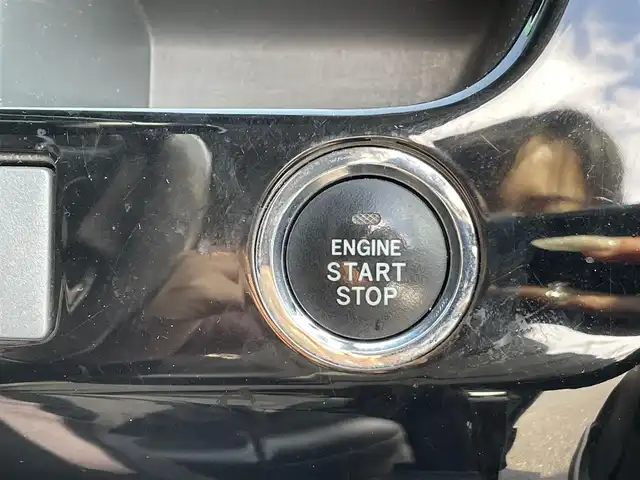 トヨタ ヴォクシー ZS 煌Ⅱ 岡山県 2010(平22)年 15.1万km ブラック 登録時走行距離150258km/社外SDナビ/(AM/FM/TV/DISC/BT)/両側パワースライドドア/ビルトインETC/バックカメラ/MTモード付AT/パドルシフト/ウォークスルー/プッシュスタート/スマートキー/純正１６インチアルミホイール/ハロゲンヘッドライト/USB入力端子/記録簿/取扱説明書