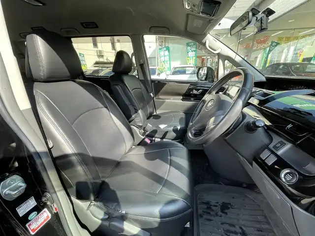 トヨタ ヴォクシー ZS 煌Ⅱ 岡山県 2010(平22)年 15.1万km ブラック 登録時走行距離150258km/社外SDナビ/(AM/FM/TV/DISC/BT)/両側パワースライドドア/ビルトインETC/バックカメラ/MTモード付AT/パドルシフト/ウォークスルー/プッシュスタート/スマートキー/純正１６インチアルミホイール/ハロゲンヘッドライト/USB入力端子/記録簿/取扱説明書