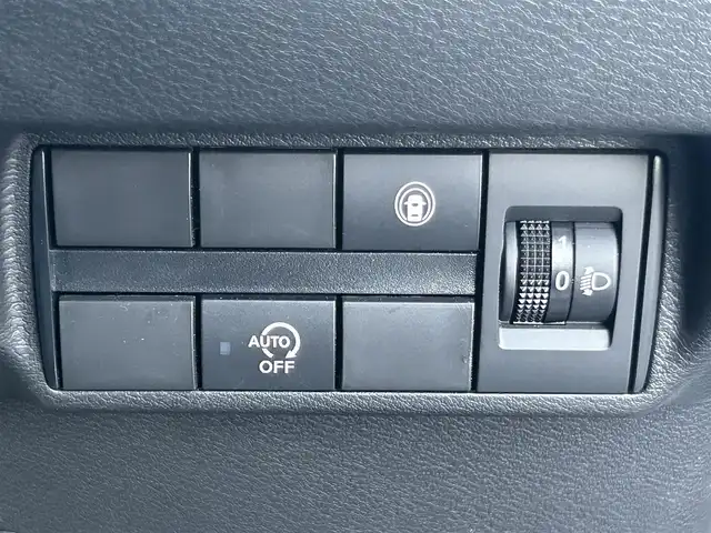 日産 デイズ ハイウェイスターX 大阪府 2021(令3)年 1.3万km ホワイトパール 9インチナビ　/フルセグ　/Bluetooth　/全方位カメラ　/ETC　/スマートキー　/前後コーナーセンサー　/衝突軽減ブレーキ　/LEDヘッドライト　/純正フロアーマット　/サイドバイザー