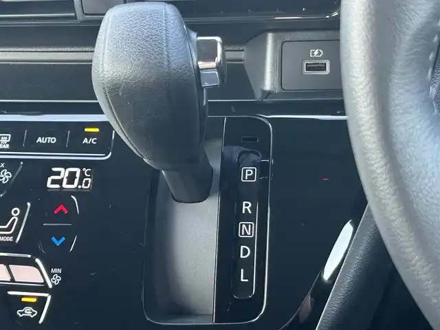 日産 デイズ ハイウェイスターX 大阪府 2021(令3)年 1.3万km ホワイトパール 9インチナビ　/フルセグ　/Bluetooth　/全方位カメラ　/ETC　/スマートキー　/前後コーナーセンサー　/衝突軽減ブレーキ　/LEDヘッドライト　/純正フロアーマット　/サイドバイザー