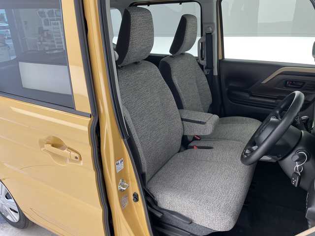 スズキ スペーシア HYBRID X 愛知県 2023(令5)年 1.4万km 黄 スズキセーフティサポート/両側パワースライドドア/シートヒーター/レーダークルーズコントロール/コーナーセンサー/LEDヘッドライト/オートライト/オットマン/衝突軽減システム/ステアリングスイッチ/スマートキー/プッシュスタート