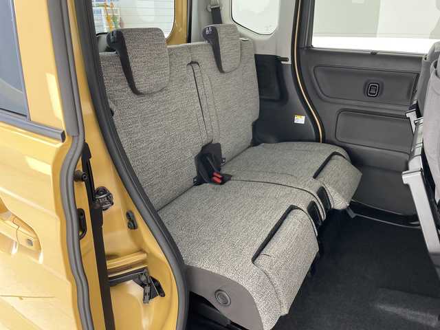 スズキ スペーシア HYBRID X 愛知県 2023(令5)年 1.4万km 黄 スズキセーフティサポート/両側パワースライドドア/シートヒーター/レーダークルーズコントロール/コーナーセンサー/LEDヘッドライト/オートライト/オットマン/衝突軽減システム/ステアリングスイッチ/スマートキー/プッシュスタート