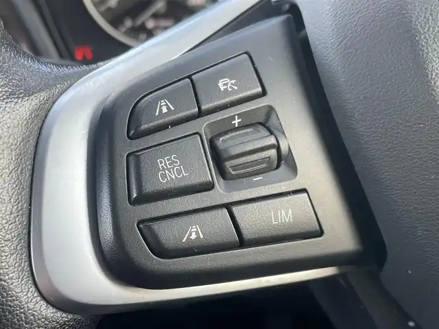 ＢＭＷ ２１８ｄ グランツアラー ラグジュアリー 愛知県 2017(平29)年 6.2万km プラチナシルバー /当店買取/禁煙/7人乗り/黒革//純正HDDナビ/Bluetooth/CD/DVD/AUX//バックカメラ//インテリジェントセーフティ//衝突軽減B/車線逸脱警報//レーダークルーズコントロール/ヘッドアップディスプレイ//ミラー一体型ETC//LEDヘッド/Aライト/フォグ//ISOFIX/TRC/シートヒーター//保証書/取説/スペアキー