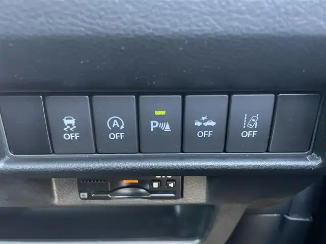 スズキ クロスビー HYBRID MZ 鳥取県 2018(平30)年 10.5万km スーパーブラックパール 3トーンコーディネート (株)IDOMが運営する【じしゃロン鳥取店】の自社ローン対象車両になります。こちらは現金ご利用時の価格です。自社ローンご希望の方は別途その旨お申付け下さい。/ワンオーナー　/フルタイム４WD/純正ナビ　/・フルセグＴＶ　/・AM/FM/・CD/DVD/・Bluetooth接続/クルーズコントロール　/衝突軽減システム　/プッシュスタート　/スマートキー　/スペアキー　/全方位カメラ　/前席シートヒーター　/ＬＥＤオートライト/オートハイビーム/リアコーナーセンサー/ETC/ドラレコ/取扱説明書/保証書