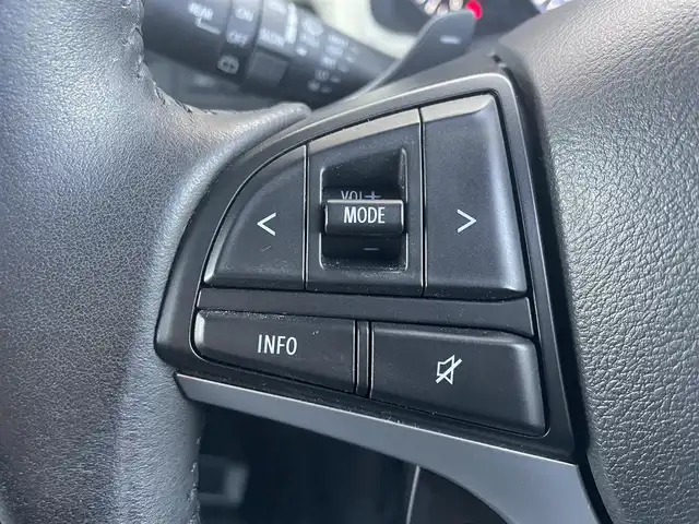 スズキ クロスビー HYBRID MZ 鳥取県 2018(平30)年 10.5万km スーパーブラックパール 3トーンコーディネート (株)IDOMが運営する【じしゃロン鳥取店】の自社ローン対象車両になります。こちらは現金ご利用時の価格です。自社ローンご希望の方は別途その旨お申付け下さい。/ワンオーナー　/フルタイム４WD/純正ナビ　/・フルセグＴＶ　/・AM/FM/・CD/DVD/・Bluetooth接続/クルーズコントロール　/衝突軽減システム　/プッシュスタート　/スマートキー　/スペアキー　/全方位カメラ　/前席シートヒーター　/ＬＥＤオートライト/オートハイビーム/リアコーナーセンサー/ETC/ドラレコ/取扱説明書/保証書