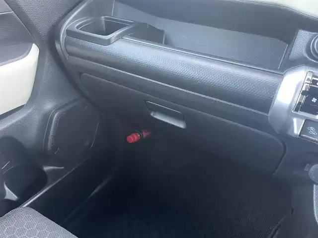 スズキ クロスビー HYBRID MZ 鳥取県 2018(平30)年 10.5万km スーパーブラックパール 3トーンコーディネート (株)IDOMが運営する【じしゃロン鳥取店】の自社ローン対象車両になります。こちらは現金ご利用時の価格です。自社ローンご希望の方は別途その旨お申付け下さい。/ワンオーナー　/フルタイム４WD/純正ナビ　/・フルセグＴＶ　/・AM/FM/・CD/DVD/・Bluetooth接続/クルーズコントロール　/衝突軽減システム　/プッシュスタート　/スマートキー　/スペアキー　/全方位カメラ　/前席シートヒーター　/ＬＥＤオートライト/オートハイビーム/リアコーナーセンサー/ETC/ドラレコ/取扱説明書/保証書