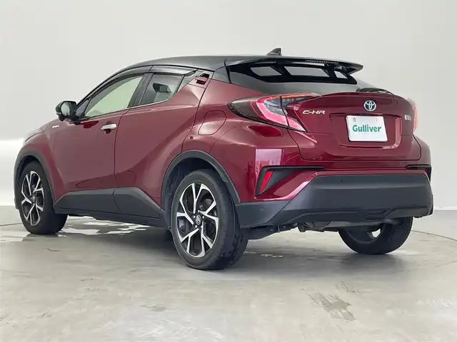 トヨタ Ｃ－ＨＲ G LEDエディション 神奈川県 2018(平30)年 3.5万km ブラック/センシュアルレッドマイカ 2トーン 純正メモリナビ/　AM/FM/CD/DVD/BT/フルセグ/前方ドライブレコーダー/ビルトインETC2.0/バックカメラ/衝突軽減ブレーキ/レーンキープアシスト/オートハイビーム/レーダークルーズコントロール/横滑り防止装置/スマートキー/プッシュスタート/前席シートヒーター/電子パーキング/オートホールド/純正18インチアルミホイール/LEDライト/電動格納ミラー