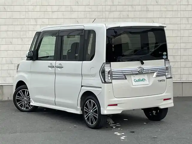 ダイハツ タント カスタム RS トップED SA Ⅲ 愛知県 2018(平30)年 4.8万km パールホワイトⅢ ・純正8インチメモリーナビ/・フルセグテレビ/・CD/DVD再生機能/・ミュージックサーバー（SD録音）/・Bluetooth/USB/HDMI接続機能/・バックカメラ/・ETC/・ハーフレザーシート/・ベンチシート/・シートヒーター（運転席）/・純正15インチアルミホイール/・純正LEDヘッドライト/・オートマチックハイビーム/・衝突軽減ブレーキ/・レーンキープアシスト/・純正ナビ連動ドライブレコーダー（前方向）/・スマートキー/・プッシュスタート/・オートエアコン/・アイドリングストップ