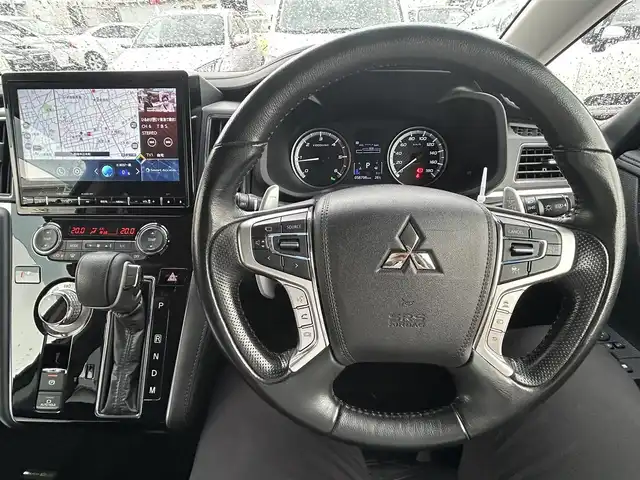 三菱 デリカＤ：５ P 群馬県 2019(令1)年 5.9万km スターリングシルバーM エンジンスタートボタン/フルセグテレビ/Bluetooth接続/純正ナビ/DVD再生可能/HDMI接続/バックカメラあり/全方向カメラあり/追従式クルーズコントロール/レーンキープアシスト/アイドリングストップ/ビルドインETC/運転席パワーシート/ヒートシート/キャプテンシート/デュアルオートエアコン/両側パワースライドドア/電動リアゲート/純正アルミホイール/取扱説明書あり