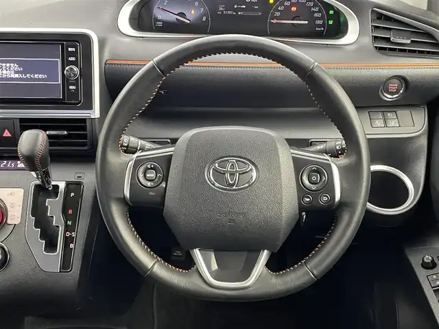トヨタ シエンタ G クエロ 埼玉県 2018(平30)年 3.2万km クールボルドーガラスフレーク 純正ナビ　/ CD DVD フルセグ Bluetooth/12.1インチ純正フリップダウンモニター　/バックカメラ　/プリクラッシュセーフティ/レーンディパーチャーアラート/両側パワースライドドア/ドライブレコーダー　/LEDヘッドライト/ビルトインETC2.0