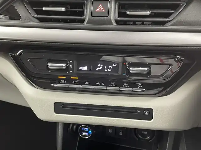 スズキ スイフト HYBRID MZ 福井県 2024(令6)年 1万km 青 純正9型メモリナビ/（CD・DVD・TV・FM・AM・Bluetooth・USB・Ipod・HDMI・AppleCArPlay・AndroidAuto）/全方位カメラ /スペアキー　/電子パーキング/純正ビルトインETC /シートヒーター /純正アルミホイール /前後センサー/LEDヘッドライト/ABS/レーンキープアシスト/横滑り防止装置/オートライト/LEDヘッドライト