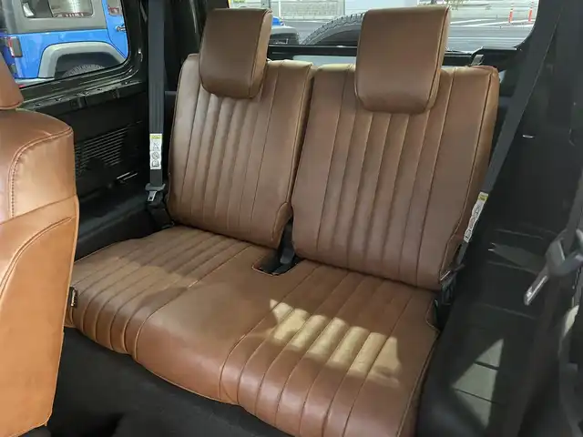 スズキ ジムニー XC 愛知県 2021(令3)年 4.2万km ジャングルグリーン KENWOODナビ〈MDV-709BT〉/・Bluetooth／地デジTV/USB/・SD/DVD/HDMI/Clazzio製レザー調シートカバー/前席シートヒーター/純正マッドフラップ/スズキセーフティサポート/・デュアルセンサーブレーキサポート/・誤発進抑制機能/・車線逸脱警報/・ふらつき警報/クルーズコントロール/ヒルディセントコントロール/アンテナ分離型ETC/KENWOODドライブレコーダー〈DRV-MR450〉/ヘッドライトウォッシャー