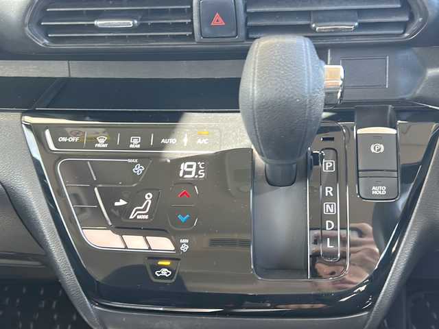 日産 ルークス HWS X プロパイロットED 愛知県 2020(令2)年 4.1万km ブラック プロパイロット/快適パック/純正ナビ/全方位カメラ/両側パワースライドドア/クルーズコントロール/ハンズフリースライドドア/バックカメラ/コーナーセンサー/純正アルミホイール/LEDヘッドライト/オートライト/ETC/衝突軽減システム/フルセグ/CD DVD/Bluetooth/ステアリングスイッチ/スマートキー/プッシュスタート