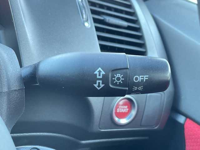 ホンダ シビック タイプR 愛知県 2007(平19)年 13.6万km チャンピオンシップホワイト /禁煙//ディスプレイオーディオ/BT/USB//AppleCarPlay/AndroidAuto/バックカメラ//HKS車高調/Bremboキャリパー/柿本マフラー//革巻きステア//純正18インチAW//LEDヘッドライト/LEDルームランプ//純正フロアマット/ドアバイザー//取扱説明書