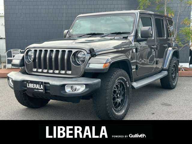 クライスラー・ジープ ジープ ラングラー アンリミテッド サハラ ローンチエディション 滋賀県 2019(平31)年 6.2万km グラニトクリスタル 純正ナビUconnect/BTオーディオ/フルセグTV/AUS/AppleCarPlay/AndroidAuto/USB入力端子/ドライブレコーダー/バックカメラ/ETC2.0/シートヒーター/ステアリングヒーター/クルーズコントロール/MTモード付き/純正フロアマット/社外アルミホイール（BFGoodrich）