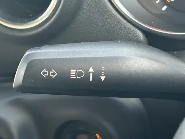 クライスラー・ジープ ジープ ラングラー アンリミテッド サハラ ローンチエディション 滋賀県 2019(平31)年 6.2万km グラニトクリスタル 純正ナビUconnect/BTオーディオ/フルセグTV/AUS/AppleCarPlay/AndroidAuto/USB入力端子/ドライブレコーダー/バックカメラ/ETC2.0/シートヒーター/ステアリングヒーター/クルーズコントロール/MTモード付き/純正フロアマット/社外アルミホイール（BFGoodrich）