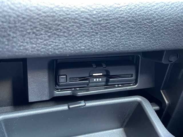 日産 セレナ e－パワー ハイウェイスター V 静岡県 2020(令2)年 4.3万km アズライトブルー ●純正9インチナビ/(フルセグ/CD/DVD/Bluetooth)/(MM320D-L)/●バックカメラ/●プロパイロット/●ブラインドスポットモニター/●インテリジェントエマージェンシーブレーキ/●前後インテリジェントソナー/●電動パーキングブレーキ/●オートブレーキホールド/●LEDヘッドライト＆フォグランプ/●オートライト/●革巻きステアリング/●ステアリングスイッチ/●ETC/●両側パワースライドドア/●片側オートステップ/●スマートキー/●プッシュスタート/●純正フロアマット/●純正16インチアルミホイール/●ダブルSRS＋ABS/●車両取扱説明書/●ナビ取扱説明書