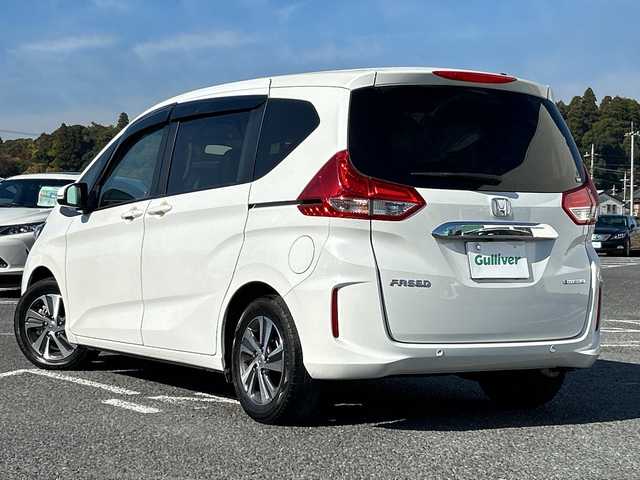 ホンダ フリード ハイブリット G 千葉県 2023(令5)年 4.9万km プラチナホワイトパール １オーナー　９型ナビＶＸＭ－２３７ＶＦＮｉ　Bカメ　両側電動スライドドア　シートヒーター　Ｓパッケージ　コンフォートビューパケ　ドラレコ　７人乗　クルコン　ホンダセンシング　ＵＳＢ　ＢＴ　ＬＥＤライト