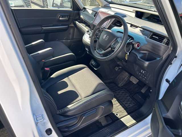 ホンダ フリード ハイブリット G 千葉県 2023(令5)年 4.9万km プラチナホワイトパール １オーナー　９型ナビＶＸＭ－２３７ＶＦＮｉ　Bカメ　両側電動スライドドア　シートヒーター　Ｓパッケージ　コンフォートビューパケ　ドラレコ　７人乗　クルコン　ホンダセンシング　ＵＳＢ　ＢＴ　ＬＥＤライト