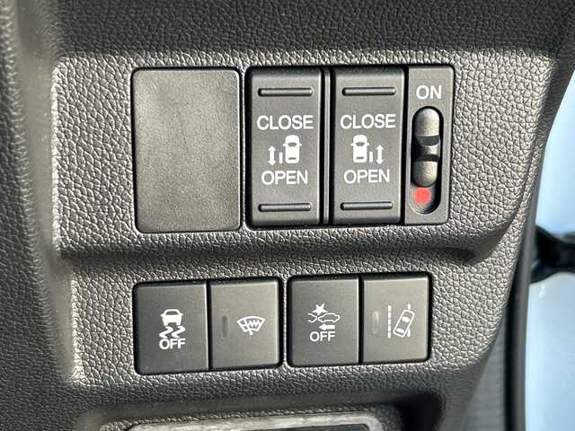 ホンダ フリード ハイブリット G 千葉県 2023(令5)年 4.9万km プラチナホワイトパール １オーナー　９型ナビＶＸＭ－２３７ＶＦＮｉ　Bカメ　両側電動スライドドア　シートヒーター　Ｓパッケージ　コンフォートビューパケ　ドラレコ　７人乗　クルコン　ホンダセンシング　ＵＳＢ　ＢＴ　ＬＥＤライト