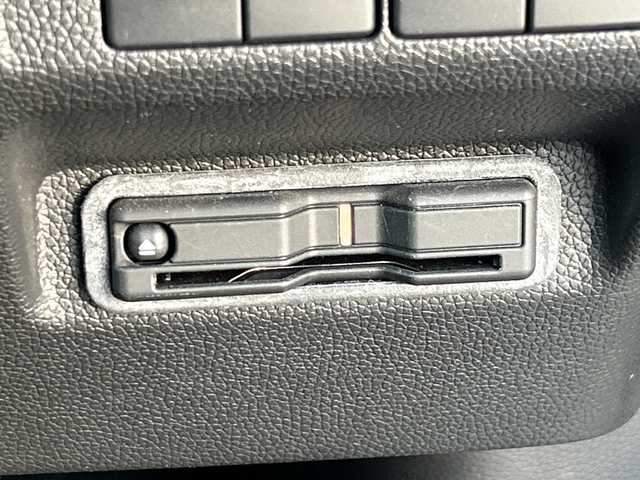 ホンダ フリード ハイブリット G 千葉県 2023(令5)年 4.9万km プラチナホワイトパール １オーナー　９型ナビＶＸＭ－２３７ＶＦＮｉ　Bカメ　両側電動スライドドア　シートヒーター　Ｓパッケージ　コンフォートビューパケ　ドラレコ　７人乗　クルコン　ホンダセンシング　ＵＳＢ　ＢＴ　ＬＥＤライト