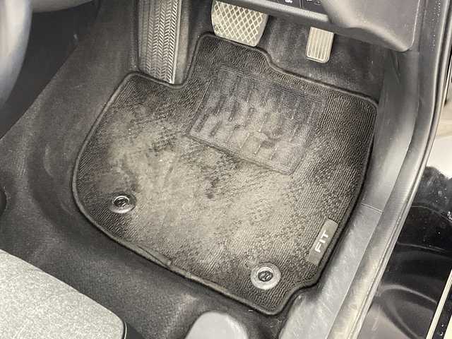 ホンダ フィット e:HEVホーム 群馬県 2021(令3)年 3.8万km クリスタルブラックパール 純正9型ナビ　バックカメラ　ETC　ドラレコ　アダプティブクルーズコントロール　衝突被害軽減ブレーキ　レーンアシスト　クリアランスソナー　LEDヘッドライト　オートライト　スマートキー　禁煙車