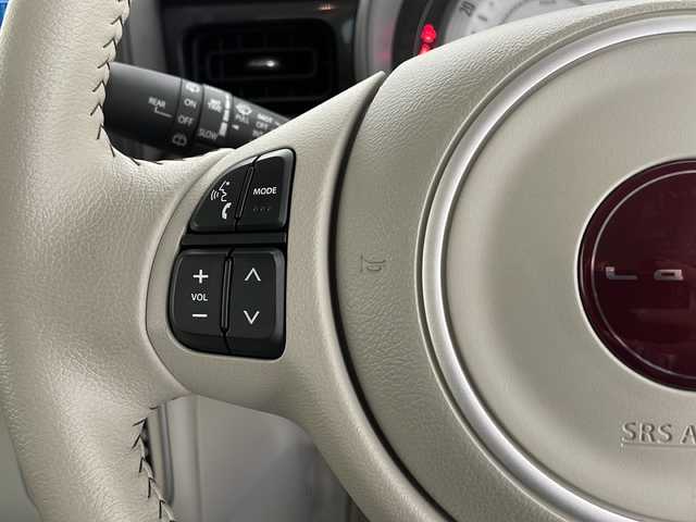 スズキ ラパン X 長野県 2022(令4)年 1.5万km フォーンベージュメタリック/アーバンブラウン 2トーン 4WD/純正ディスプレイオーディオ/衝突被害軽減システム/コーナーセンサー/バックカメラ/アイドリングストップ/Bluetooth/USB/シートヒーター（運転席、助手席）/オートライト/LEDヘッドライト/ステアリングスイッチ/純正フロアマット/純正アルミホイール/電動格納ミラー