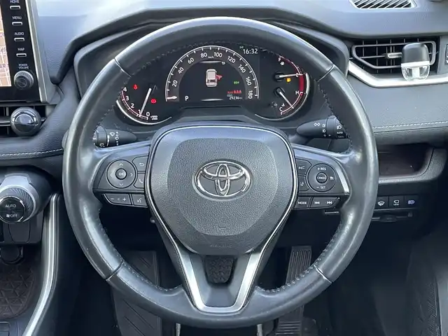 トヨタ ＲＡＶ４ G Zパッケージ 道東・釧路十勝 2021(令3)年 3万km アティチュードブラックマイカ 4WD/寒冷地仕様/純正ナビ/(AM FM BT フルセグTV)/バックカメラ/ステアリングヒーター/シートヒーター(D/N)/デジタルインナーミラー/電子パーキング/ブレーキホールド/ビルトインETC(2.0)/レーダークルーズコントロール/パワーシート/パワーバックドア/LEDヘッドライト/オートライト/オートハイビーム/プッシュスタート/スマートキー/ドアバイザー