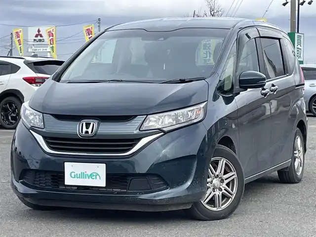 ホンダ フリード＋ G 道央・札幌 2018(平30)年 7.9万km フォレストグリーンパール ワンオーナー/社外メモリーナビ/CD/DVD/BT/フルセグ/CMBS/横滑り防止装置/アダプティブクルーズコントロール/ヒルスタートアシスト/レーンキープアシスト/バックカメラ/ビルトインETC/ドライブレコーダー/アイドリングストップ/ECONモード/片側パワースライドドア/ステアリングリモコン/レーダー探知機/プッシュスタート/スマートキー/ハロゲンヘッドライト/ヘッドライトレベライザー/電動格納ミラー/ウィンカーミラー/純正フロアマット/ドアバイザー/社外エンジンスターター