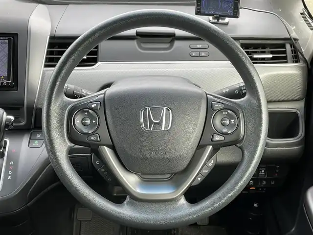 ホンダ フリード＋ G 道央・札幌 2018(平30)年 7.9万km フォレストグリーンパール ワンオーナー/社外メモリーナビ/CD/DVD/BT/フルセグ/CMBS/横滑り防止装置/アダプティブクルーズコントロール/ヒルスタートアシスト/レーンキープアシスト/バックカメラ/ビルトインETC/ドライブレコーダー/アイドリングストップ/ECONモード/片側パワースライドドア/ステアリングリモコン/レーダー探知機/プッシュスタート/スマートキー/ハロゲンヘッドライト/ヘッドライトレベライザー/電動格納ミラー/ウィンカーミラー/純正フロアマット/ドアバイザー/社外エンジンスターター