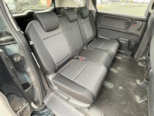 ホンダ フリード＋ G 道央・札幌 2018(平30)年 7.9万km フォレストグリーンパール ワンオーナー/社外メモリーナビ/CD/DVD/BT/フルセグ/CMBS/横滑り防止装置/アダプティブクルーズコントロール/ヒルスタートアシスト/レーンキープアシスト/バックカメラ/ビルトインETC/ドライブレコーダー/アイドリングストップ/ECONモード/片側パワースライドドア/ステアリングリモコン/レーダー探知機/プッシュスタート/スマートキー/ハロゲンヘッドライト/ヘッドライトレベライザー/電動格納ミラー/ウィンカーミラー/純正フロアマット/ドアバイザー/社外エンジンスターター