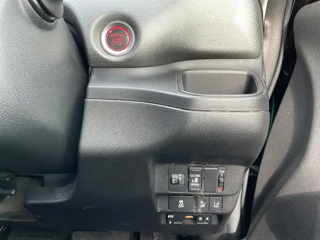 ホンダ フリード＋ G 道央・札幌 2018(平30)年 7.9万km フォレストグリーンパール ワンオーナー/社外メモリーナビ/CD/DVD/BT/フルセグ/CMBS/横滑り防止装置/アダプティブクルーズコントロール/ヒルスタートアシスト/レーンキープアシスト/バックカメラ/ビルトインETC/ドライブレコーダー/アイドリングストップ/ECONモード/片側パワースライドドア/ステアリングリモコン/レーダー探知機/プッシュスタート/スマートキー/ハロゲンヘッドライト/ヘッドライトレベライザー/電動格納ミラー/ウィンカーミラー/純正フロアマット/ドアバイザー/社外エンジンスターター