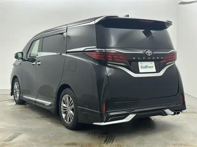 トヨタ アルファード Z 岡山県 2024(令6)年 0.5万km ブラック モデリスタエアロ/純正13インチフリップダウンモニター/ユニバーサルステップ/置くだけ充電/HDMI入力端子（センターコンソールBOX内）/左右独立ムーンルーフ /純正14インチディスプレイオーディオ/コネクティッドナビ対応/HDMI/地デジ/USB//Bluetooth/AppleCarPlay/Androidauto/ETC2.0/パノラミックビューモニター/アクセサリーコンセントAC100V/トヨタセーフティセンス /・プリクラッシュセーフティ/・緊急時操蛇支援/・レーントレーシングアシスト/・レーダークルーズコントロール/・アダプティブハイビーム/ブラインドスポットモニター/前後方ドライブレコーダー/トヨタチームメイト/・アドバンストパーク/・アドバンストドライブ/カラーヘッドアップディスプレイ/三眼LEDヘッドランプ/デジタルインナーミラー/パワーバックドア/合皮シート/快適温熱シート/ベンチレーション/両側パワースライドドア