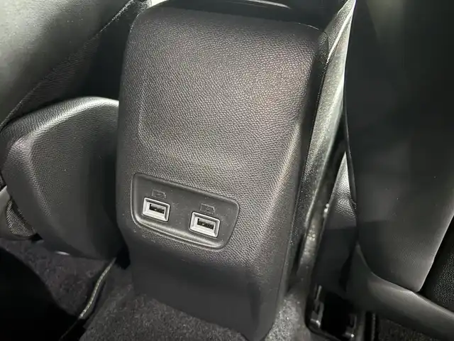 プジョー プジョー ２０８ GT 京都府 2022(令4)年 3万km パールⅡ ワンオーナー/アクティブセーフティブレーキ/レーンボジショニングアシスト/レーンキープアシスト/ブラインドスポットモニター/アクティブクルーズコントロール/パドルシフト/USB端子/純正ディスプレイオーディオ、Bluetooth/Apple car play/Android auto/前席シートヒーター/ステアリングスイッチ/オートライト/LEDヘッドランプ/バックカメラ/ドライブレコーダー/ETC/スペアキー