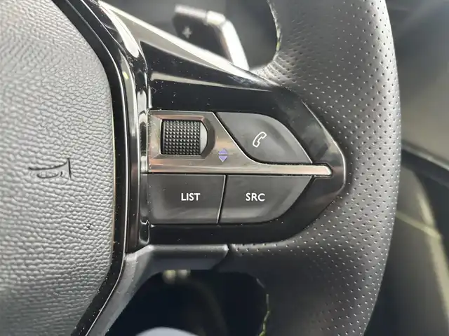 プジョー プジョー ２０８ GT 京都府 2022(令4)年 3万km パールⅡ ワンオーナー/アクティブセーフティブレーキ/レーンボジショニングアシスト/レーンキープアシスト/ブラインドスポットモニター/アクティブクルーズコントロール/パドルシフト/USB端子/純正ディスプレイオーディオ、Bluetooth/Apple car play/Android auto/前席シートヒーター/ステアリングスイッチ/オートライト/LEDヘッドランプ/バックカメラ/ドライブレコーダー/ETC/スペアキー