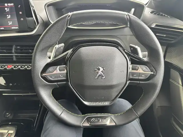 プジョー プジョー ２０８ GT 京都府 2022(令4)年 3万km パールⅡ ワンオーナー/アクティブセーフティブレーキ/レーンボジショニングアシスト/レーンキープアシスト/ブラインドスポットモニター/アクティブクルーズコントロール/パドルシフト/USB端子/純正ディスプレイオーディオ、Bluetooth/Apple car play/Android auto/前席シートヒーター/ステアリングスイッチ/オートライト/LEDヘッドランプ/バックカメラ/ドライブレコーダー/ETC/スペアキー