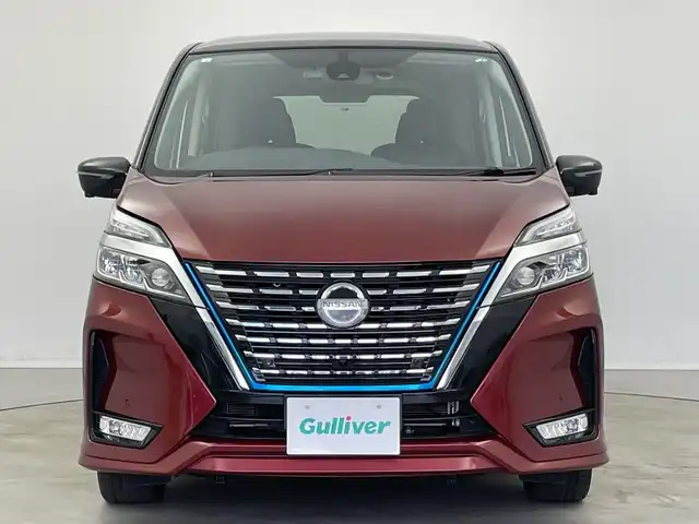 日産 セレナ e－パワー ハイウェイスター V 新潟県 2020(令2)年 6.7万km マルーンレッド 2トーン 純正メモリナビ/　フルセグTV/Bluetooth/CD/DVD/Blu-ray/セーフティパックB/・SRSカーテンエアバッグシステム&サイドエアバッグシステム/・踏み間違い衝突防止アシスト/・インテリジェントパーキングアシスト(駐車支援システム)/・標識検知機能/(進入禁止標識、最高速度標識、一時停止標識)/・インテリジェントアラウンドビューモニター/・インテリジェントDA(ふらつき警報)/・フロント&バックソナー/・インテリジェントルームミラー/・電動パーキングブレーキ/・オートブレーキホールド/・プロパイロット/・インテリジェントLI(車線逸脱防止支援システム)/・ヒーター付ドアミラー/・ステアリングスイッチ/衝突被害軽減ブレーキ/レーダークルーズコントロール/両側パワースライドドア/ドライブレコーダー【DJ4-D】/シートヒーター/ステアリングヒーター/ビルトインETC/前後コーナーセンサー/横滑り防止装置/オートライト