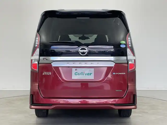 日産 セレナ e－パワー ハイウェイスター V 新潟県 2020(令2)年 6.7万km マルーンレッド 2トーン 純正メモリナビ/　フルセグTV/Bluetooth/CD/DVD/Blu-ray/セーフティパックB/・SRSカーテンエアバッグシステム&サイドエアバッグシステム/・踏み間違い衝突防止アシスト/・インテリジェントパーキングアシスト(駐車支援システム)/・標識検知機能/(進入禁止標識、最高速度標識、一時停止標識)/・インテリジェントアラウンドビューモニター/・インテリジェントDA(ふらつき警報)/・フロント&バックソナー/・インテリジェントルームミラー/・電動パーキングブレーキ/・オートブレーキホールド/・プロパイロット/・インテリジェントLI(車線逸脱防止支援システム)/・ヒーター付ドアミラー/・ステアリングスイッチ/衝突被害軽減ブレーキ/レーダークルーズコントロール/両側パワースライドドア/ドライブレコーダー【DJ4-D】/シートヒーター/ステアリングヒーター/ビルトインETC/前後コーナーセンサー/横滑り防止装置/オートライト