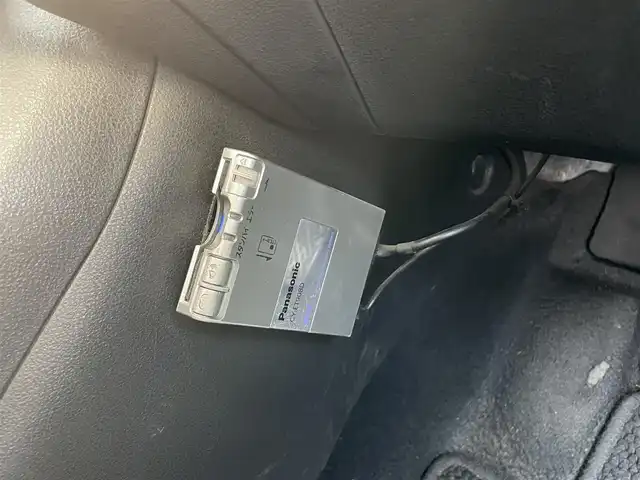 日産 ジューク 15RX 静岡県 2015(平27)年 5.3万km ブリリアントホワイトパール 社外ナビ　/・フルセグＴＶ　/・Ｂｌｕｅｔｏｏｔｈ接続　/・ＤＶＤ再生　/プッシュスタート　/スマートキー　/スペアキー　/オートライト/ＥＴＣ　/アイドリングストップ　/純正フロアマット/取扱説明書/保証書