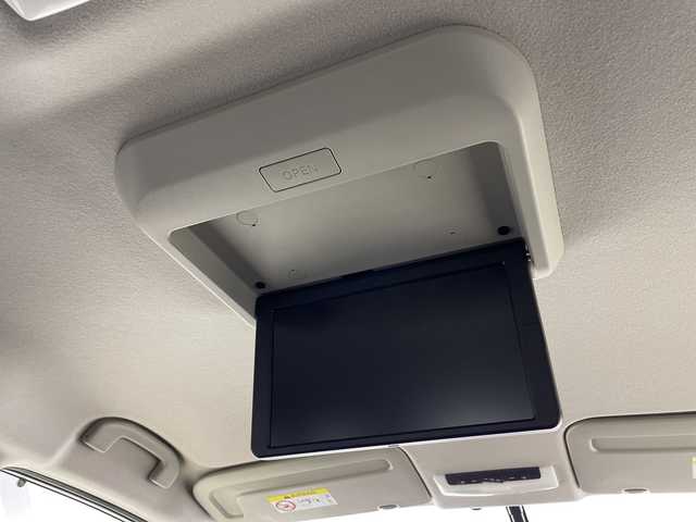 日産 セレナ ハイウェイスター Vセレクション 神奈川県 2018(平30)年 3万km ブリリアントホワイトパール 純正9型SDナビゲーション【MM518D-L】/AM　FM　Bluetooth　CD　DVD/アラウンドビューモニター/純正11型フリップダウンモニター/両側パワースライドドア/プロパイロット/ビルトインETC/純正ドラレコ【DJ4-D】/純正フロアマット/ステアリングスイッチ/電動パーキングブレーキ/ブレーキオートホールド/プッシュスタート/スマートキー/スペアキー/取扱説明書/パーキングアシスト/サンシェード/USB×2/LEDヘッドライト/純正16インチアルミホイル/ドアバイザー/電動格納ミラー/エマージェンシーブレーキ/車線逸脱警報